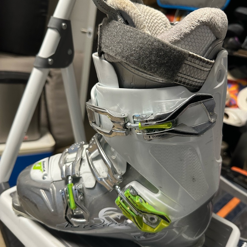 Transfire Nordica ski boots size 8